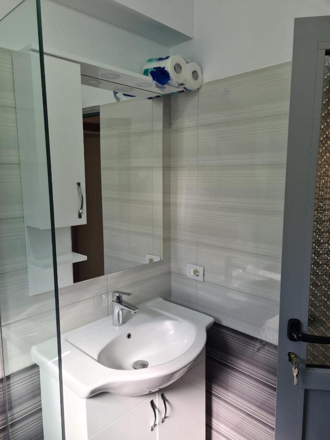 Martini Vacation Home Sarande Ngoại thất bức ảnh