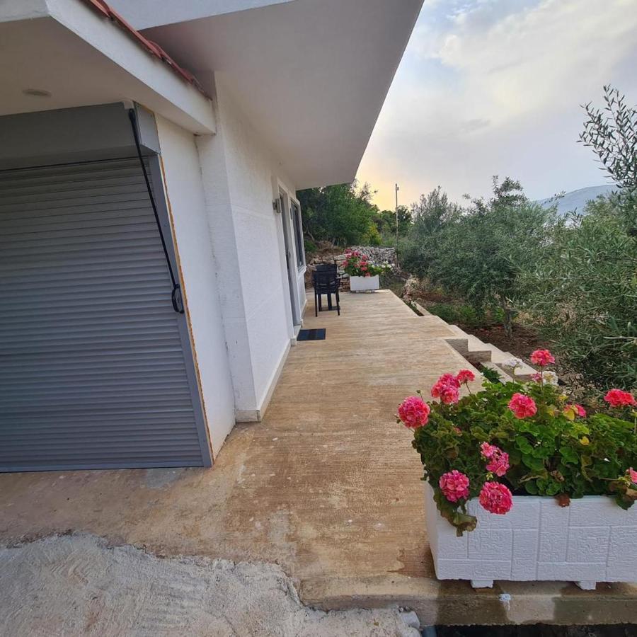 Martini Vacation Home Sarande Ngoại thất bức ảnh
